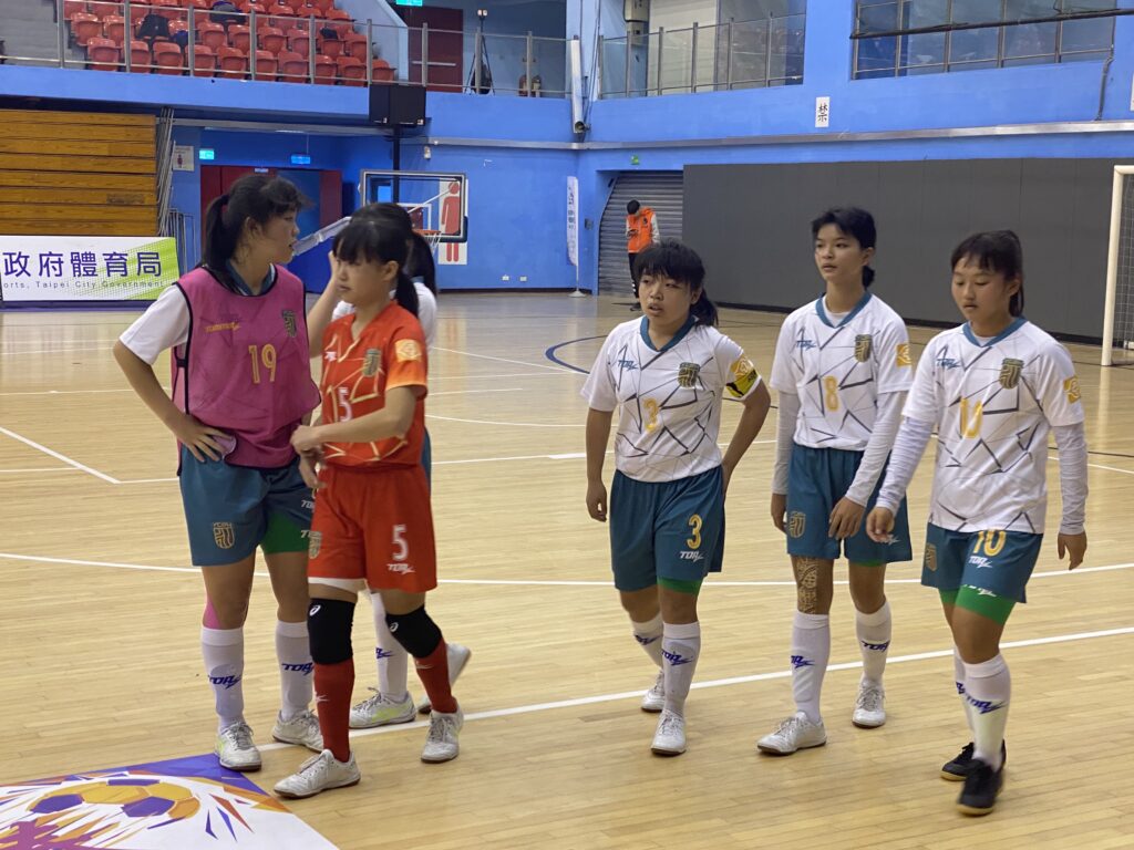 永慶高中成嘉義唯一女足隊 向下紮根永續經營 永慶高中成嘉義唯一女足隊 向下紮根永續經營