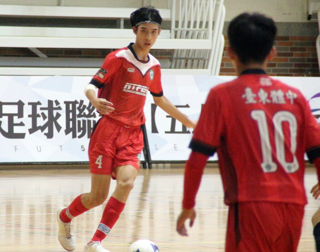 東體首闖五人制全國複賽 民宿主人變粉絲到球場拍照力挺 東體首闖五人制全國複賽 民宿主人變粉絲到球場拍照力挺