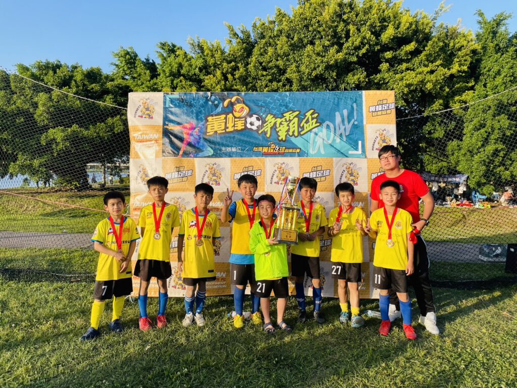 黃蜂爭霸盃資格賽第三場 5月21日浮洲足球場舉行 黃蜂爭霸盃資格賽第三場 5月21日浮洲足球場舉行