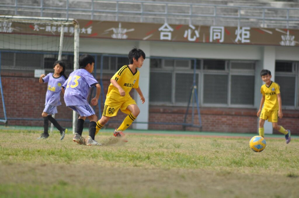 培育出U-20代表隊成員楊小娟 北新國小教練陳俊兆因漫畫走上足球路 培育出U-20代表隊成員楊小娟 北新國小教練陳俊兆因漫畫走上足球路