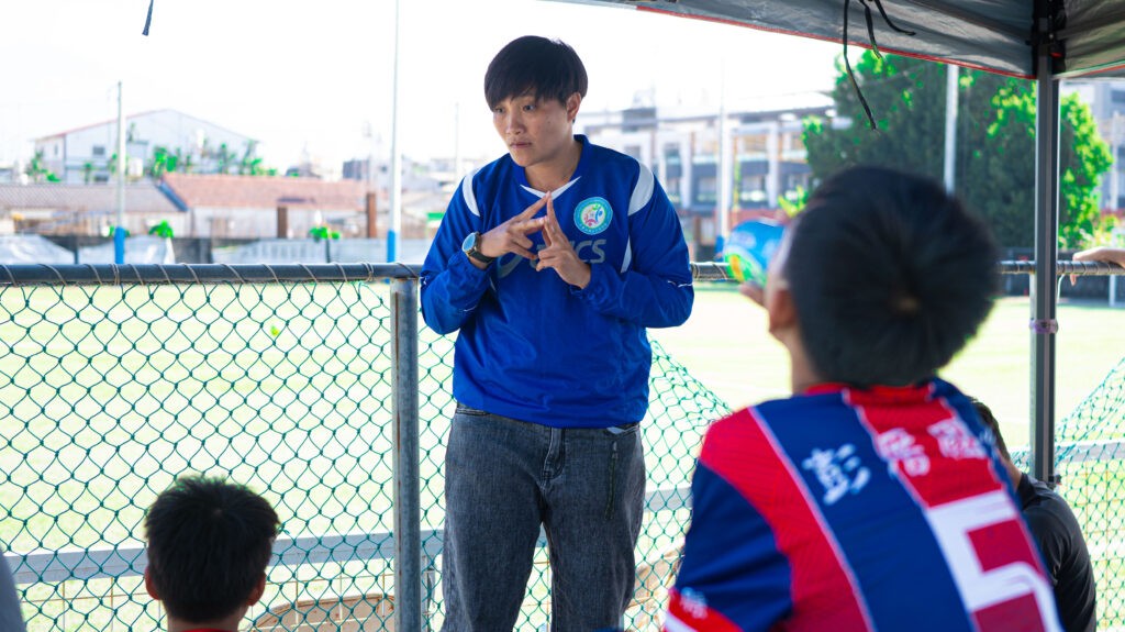 曾要轉換跑道 前國家隊女足前鋒譚汶琳決定繼續堅守基層足球 曾要轉換跑道 前國家隊女足前鋒譚汶琳決定繼續堅守基層足球