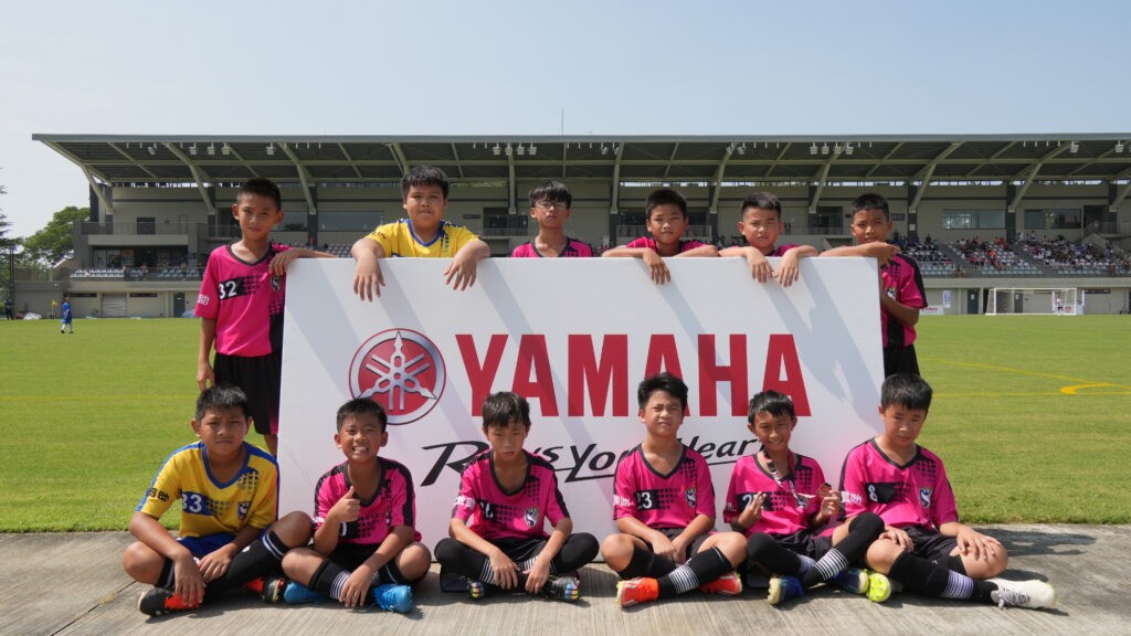 小時候也踢過YAMAHA CUP 郭祖兒回母校率後勁國小闖全國決賽 小時候也踢過YAMAHA CUP 郭祖兒回母校率後勁國小闖全國決賽