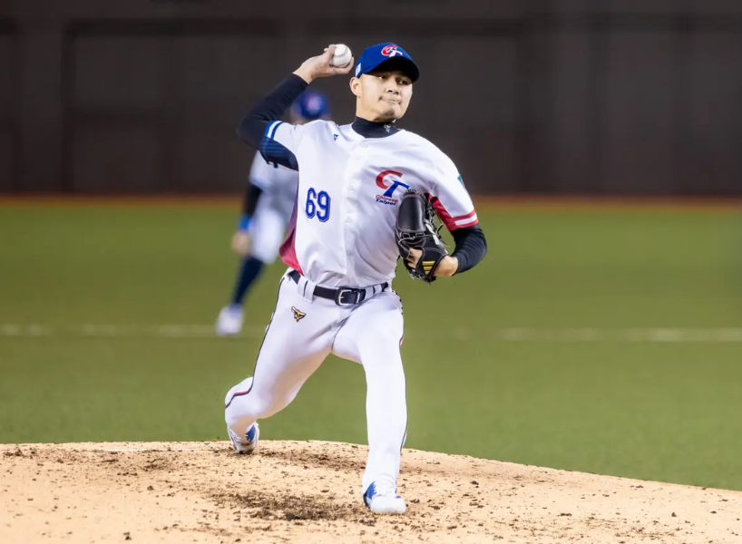 徐若熙速球可達到均速155公里，傷勢痊癒狀況良好
