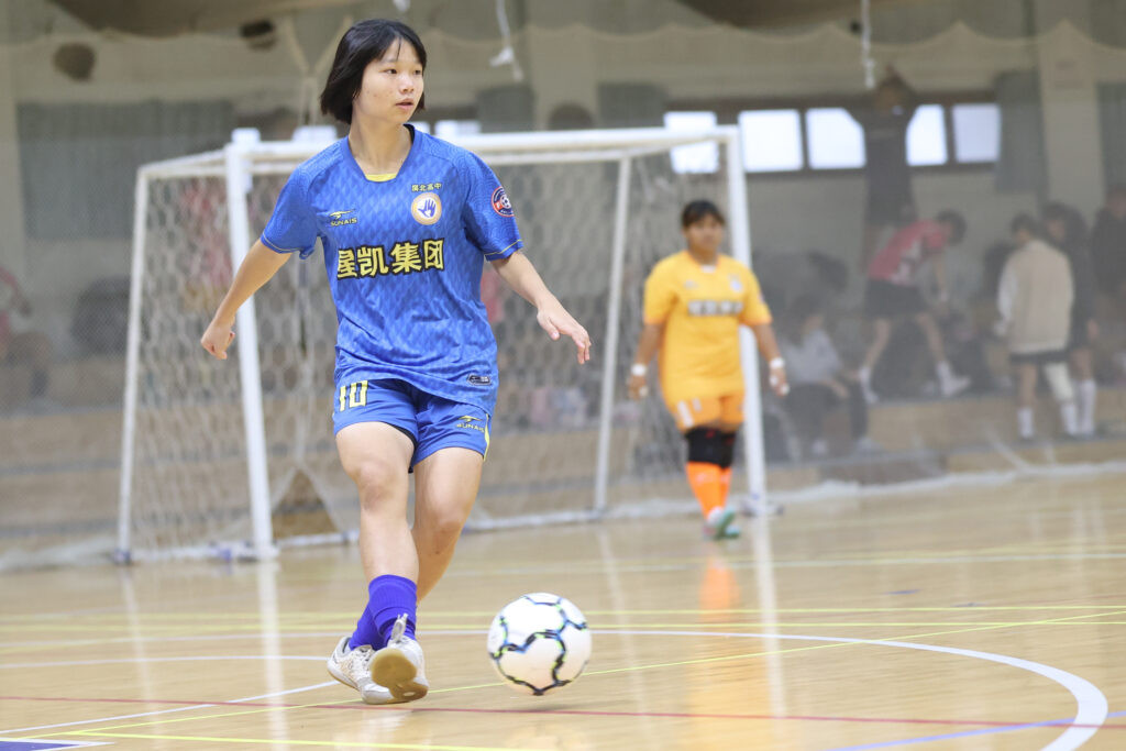 「學生軍」屏東星凱FC征戰FF1五人制聯賽展現青訓韌性　國一小將張旻棋冷靜破網成焦點